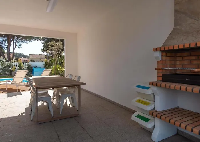 Lv Premier La2 Pool, Ac, Garden, Sea View