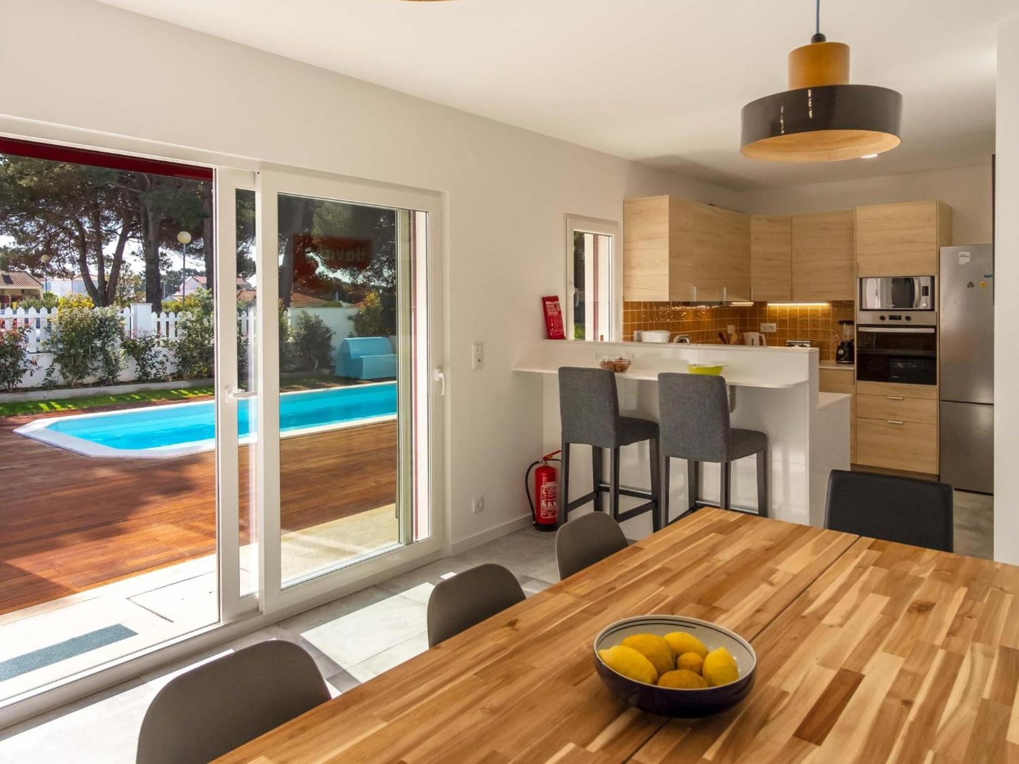 Lv Premier La2 Pool, Ac, Garden, Sea View Holiday home